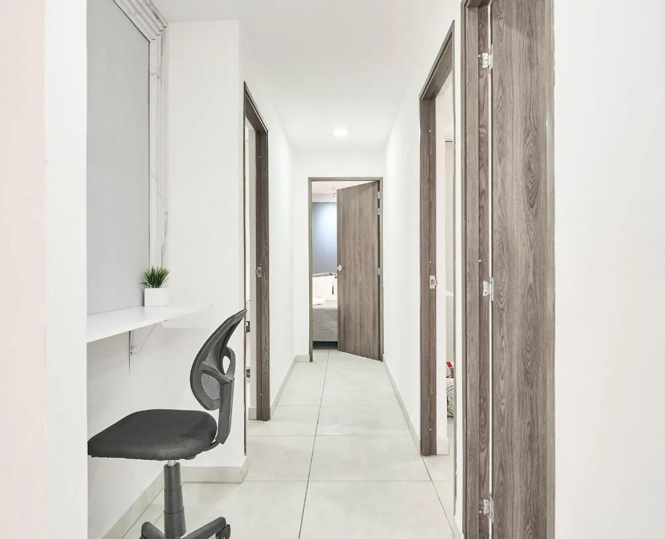 El Poblado Area 4 Bedroom 2 Bathroom With Terrace Medellin